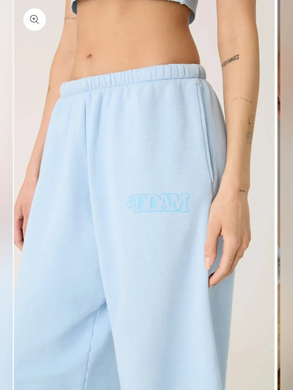 DDAM Adam Sweatpants Retro. in Cashmere Blue. Size M